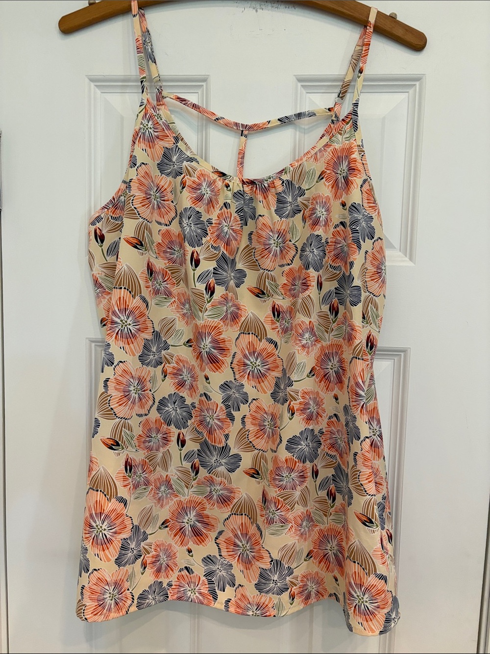 Staccato Coral & Navy Floral Strappy Back Tank‎ L